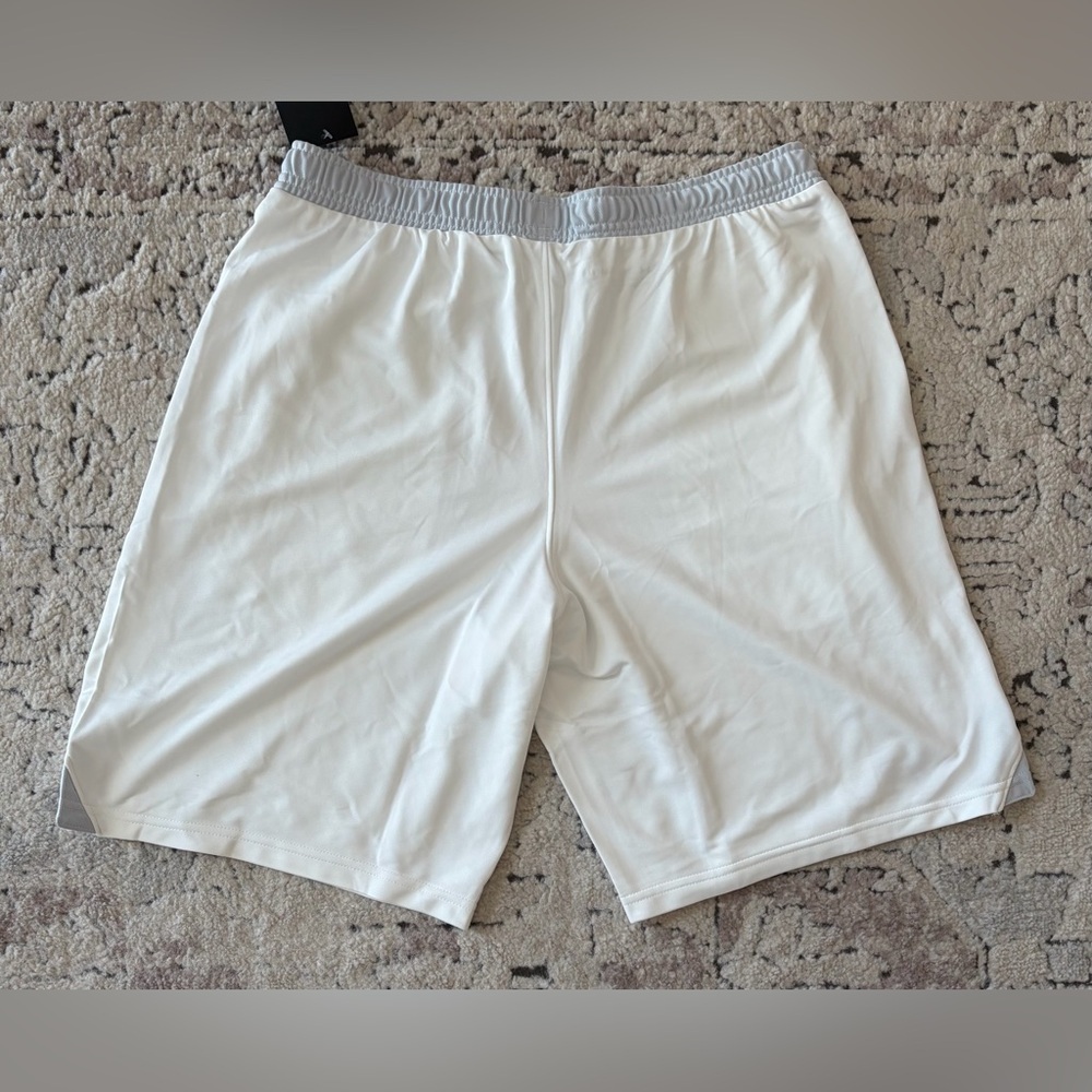 Under Armour Authentic Tampa Bay Buccaneers White Shorts Football Men’s Sz: L - Picture 5 of 5